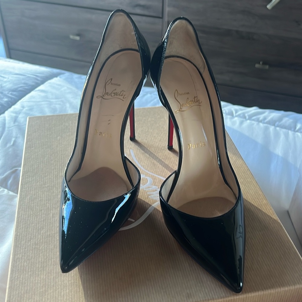 Black patent red bottoms